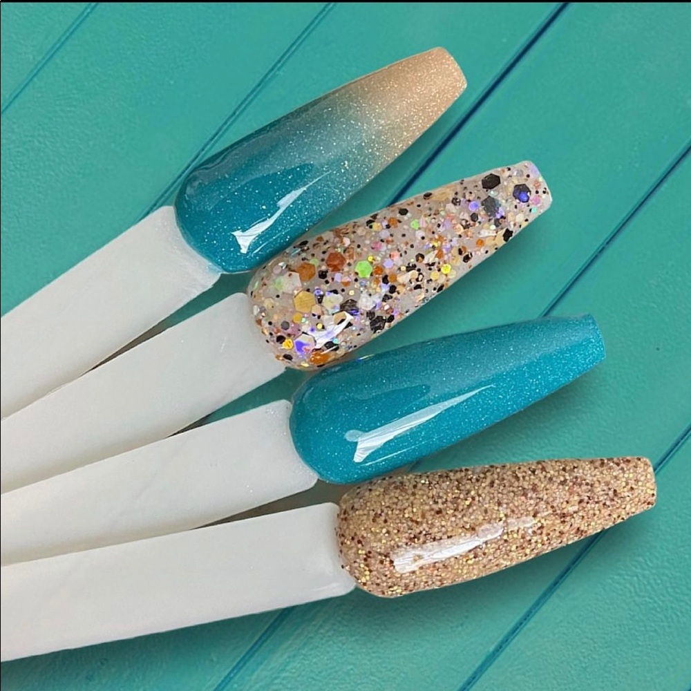 Divine nail dips